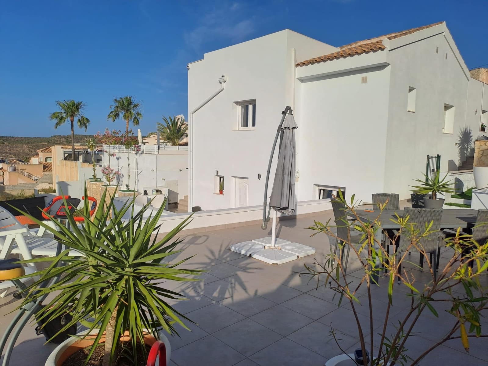 6 bedroom Villa for sale in Ciudad Quesada with pool garage - € 685,000 (Ref: 9971768)