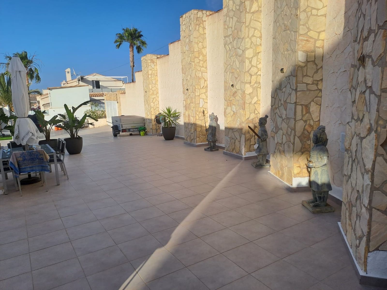 6 bedroom Villa for sale in Ciudad Quesada with pool garage - € 685,000 (Ref: 9971768)