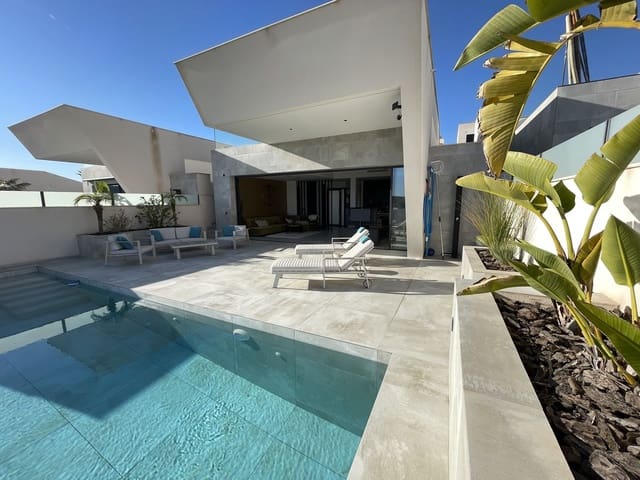4 bedroom Villa for sale in Ciudad Quesada, Rojales with pool garage - € 699,000 (Ref: 9977914)