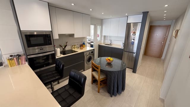 Apartamento de 3 habitaciones en Avenida Habaneras - Curva de Palangre, Torrevieja en venta - 329.000 € (Ref: 9977923)