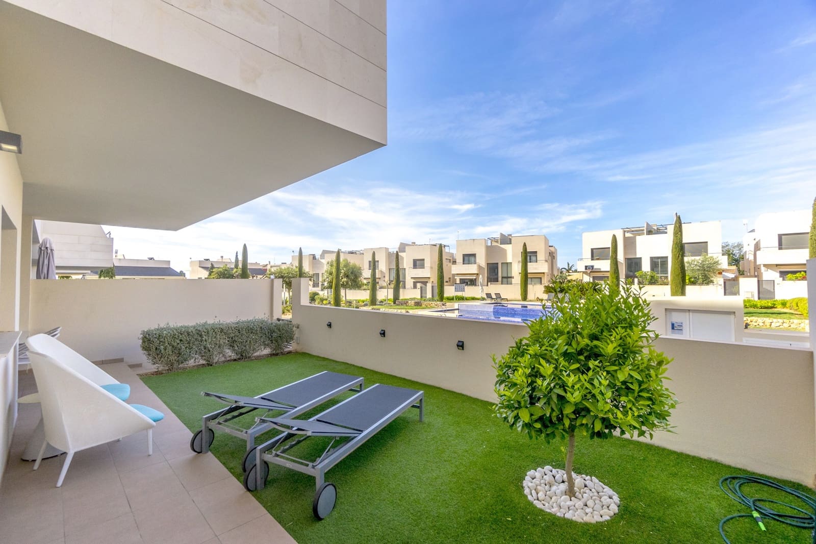 2 makuuhuone Huoneisto myytävänä paikassa Orihuela Costa mukana uima-altaan - 310 000 € (Ref: 9989476)