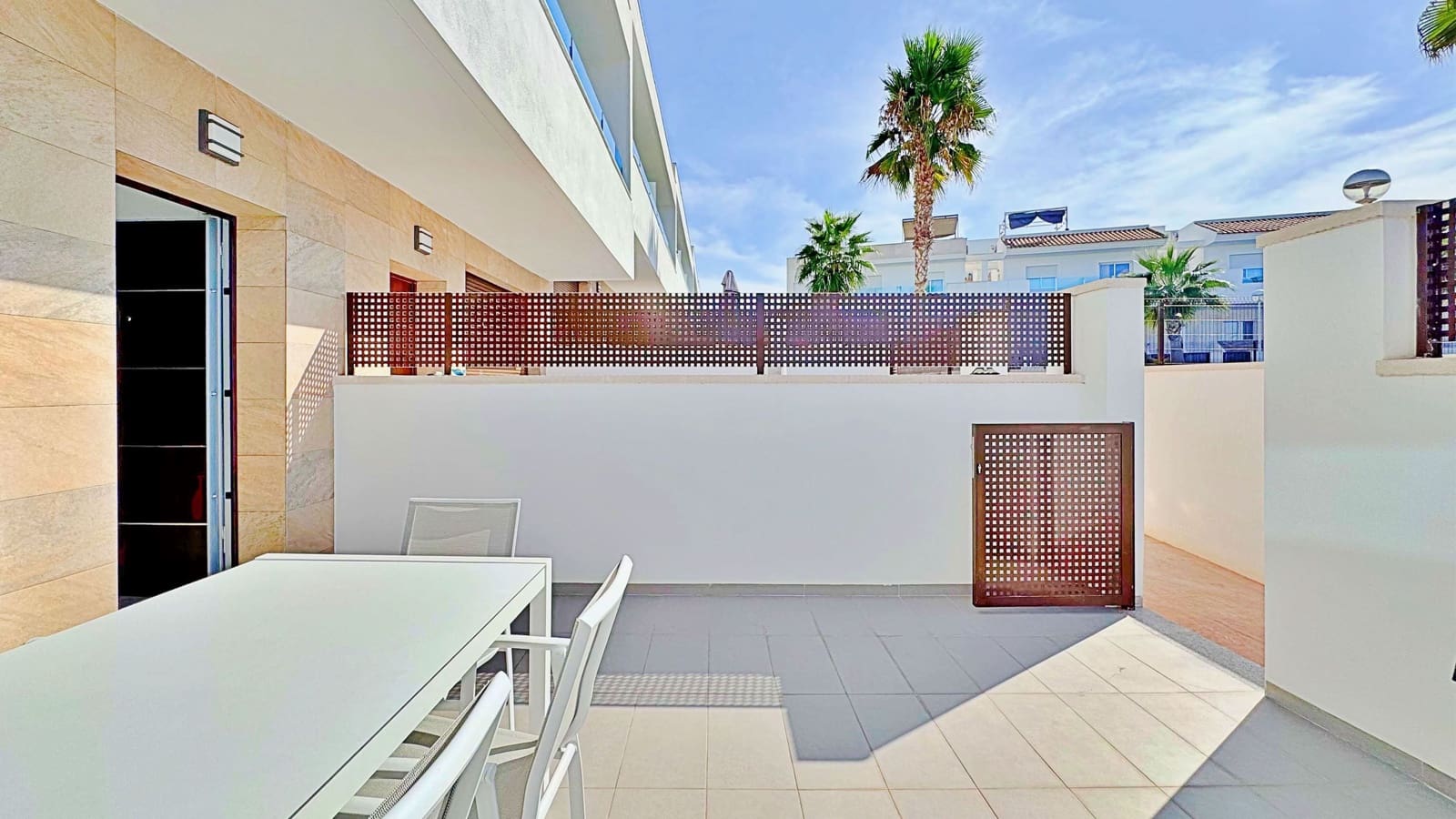3 soverom Hus til salgs i Torrevieja - € 326 000 (Ref: 9989481)