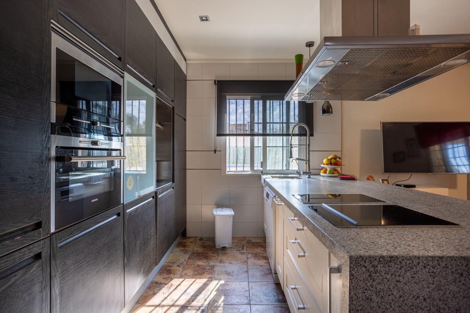 5 Zimmer Villa zu verkaufen in La Hoya mit Pool Garage - 510.000 € (Ref: 9996327)