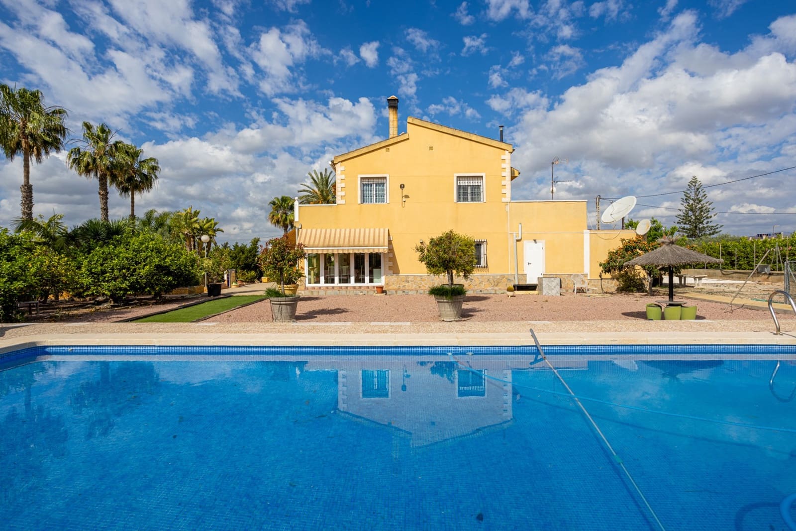 5 Zimmer Villa zu verkaufen in La Hoya mit Pool Garage - 510.000 € (Ref: 9996327)