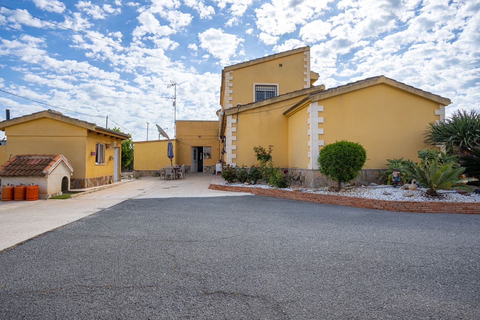 5 Zimmer Villa zu verkaufen in La Hoya mit Pool Garage - 510.000 € (Ref: 9996327)