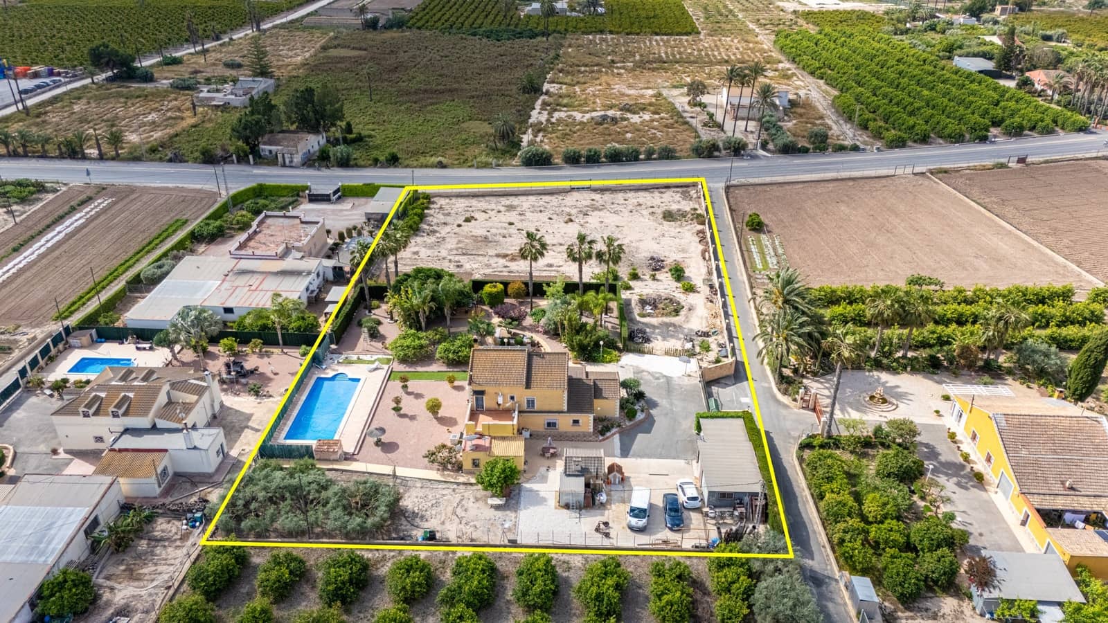 5 Zimmer Villa zu verkaufen in La Hoya mit Pool Garage - 510.000 € (Ref: 9996327)