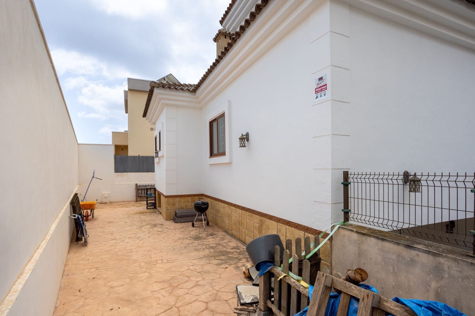 4 soveværelse Villa til salg i Los Montesinos med swimmingpool garage - € 750.000 (Ref: 9996328)