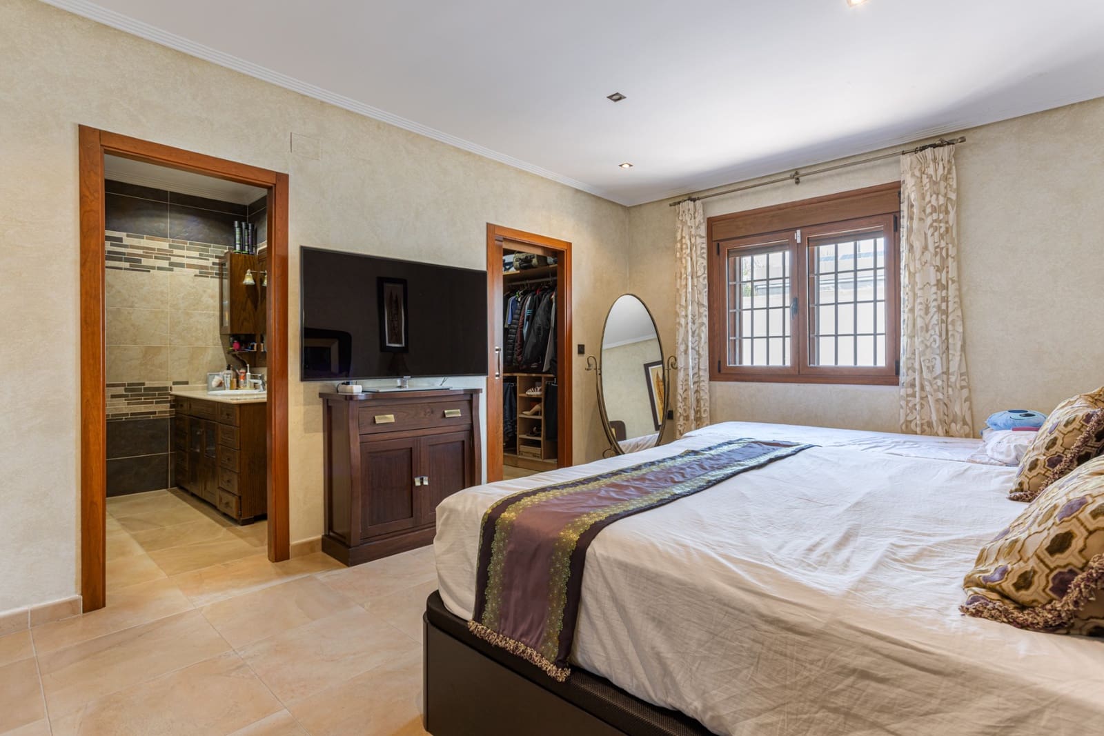 4 soveværelse Villa til salg i Los Montesinos med swimmingpool garage - € 750.000 (Ref: 9996328)