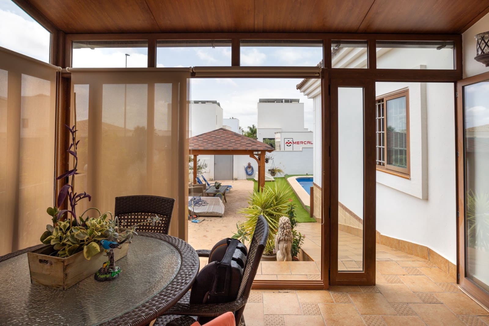 4 soveværelse Villa til salg i Los Montesinos med swimmingpool garage - € 750.000 (Ref: 9996328)