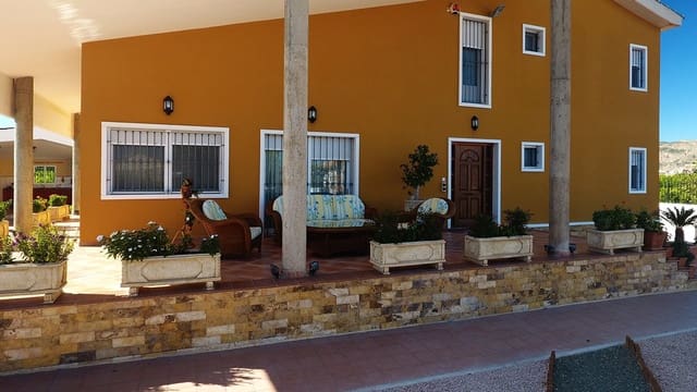 4 soveværelse Finca/Landehus til salg i Desamparados - Hurchillo - Torremendo, Orihuela med swimmingpool garage - € 675.000 (Ref: 9996330)