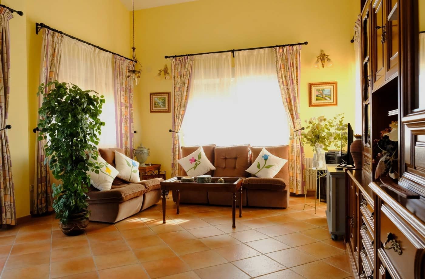 4 soveværelse Finca/Landehus til salg i Orihuela med swimmingpool garage - € 675.000 (Ref: 9996330)