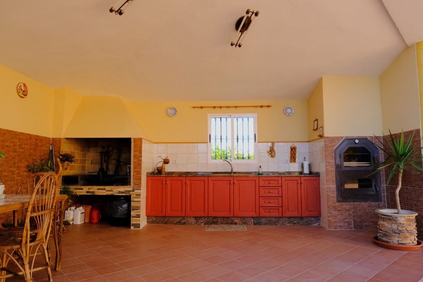 4 soveværelse Finca/Landehus til salg i Orihuela med swimmingpool garage - € 675.000 (Ref: 9996330)