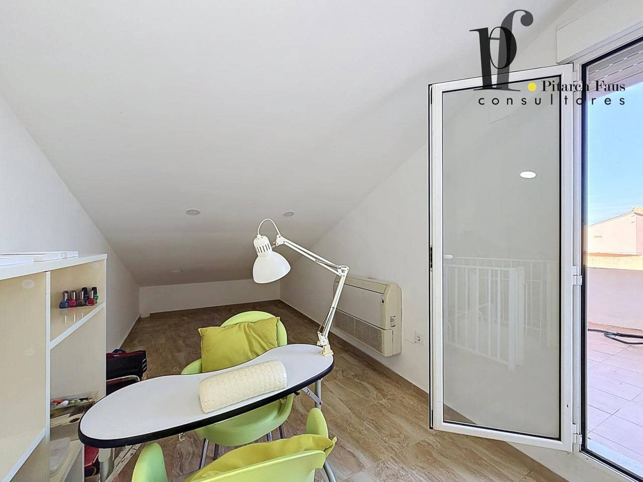 4 soverom Villa til salgs i La Pobla de Vallbona med svømmebasseng - € 390 000 (Ref: 10144942)