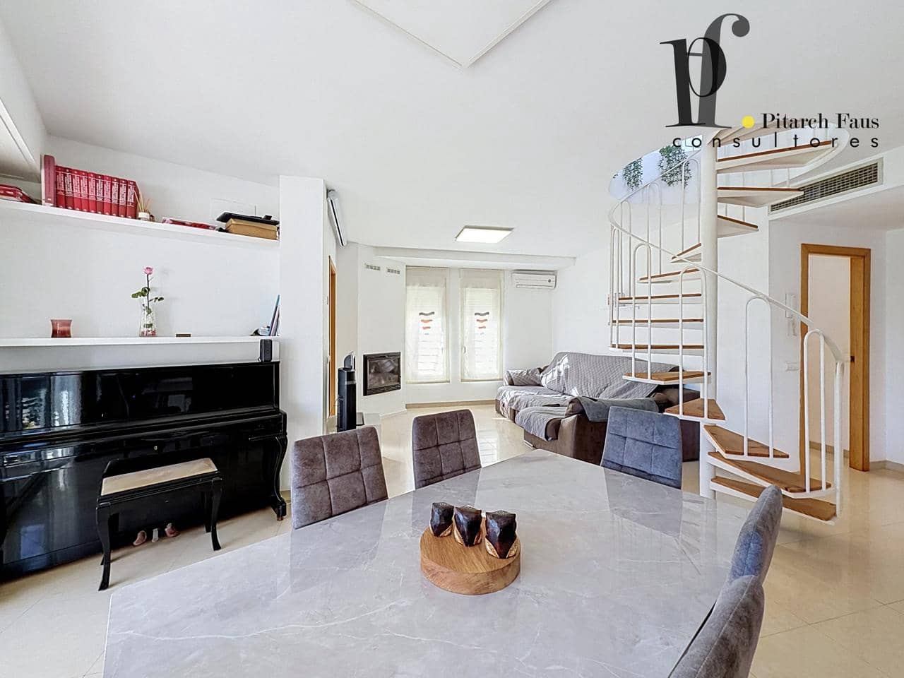 4 soverom Villa til salgs i La Pobla de Vallbona med svømmebasseng - € 390 000 (Ref: 10144942)