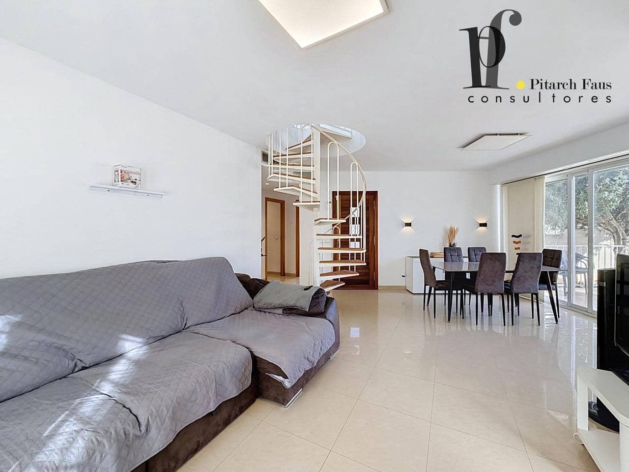 4 soverom Villa til salgs i La Pobla de Vallbona med svømmebasseng - € 390 000 (Ref: 10144942)