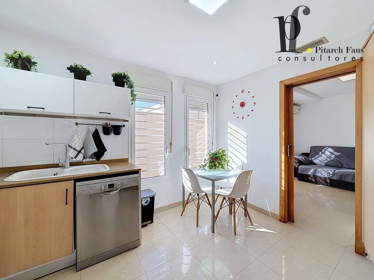 4 soverom Villa til salgs i La Pobla de Vallbona med svømmebasseng - € 390 000 (Ref: 10144942)