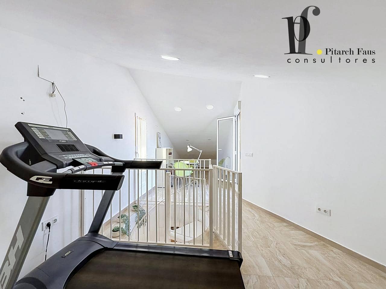 4 soverom Villa til salgs i La Pobla de Vallbona med svømmebasseng - € 390 000 (Ref: 10144942)