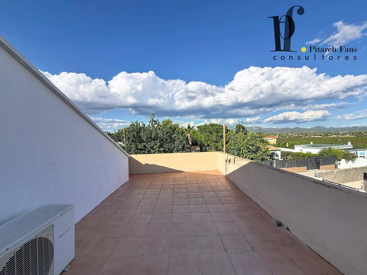 4 soverom Villa til salgs i La Pobla de Vallbona med svømmebasseng - € 390 000 (Ref: 10144942)