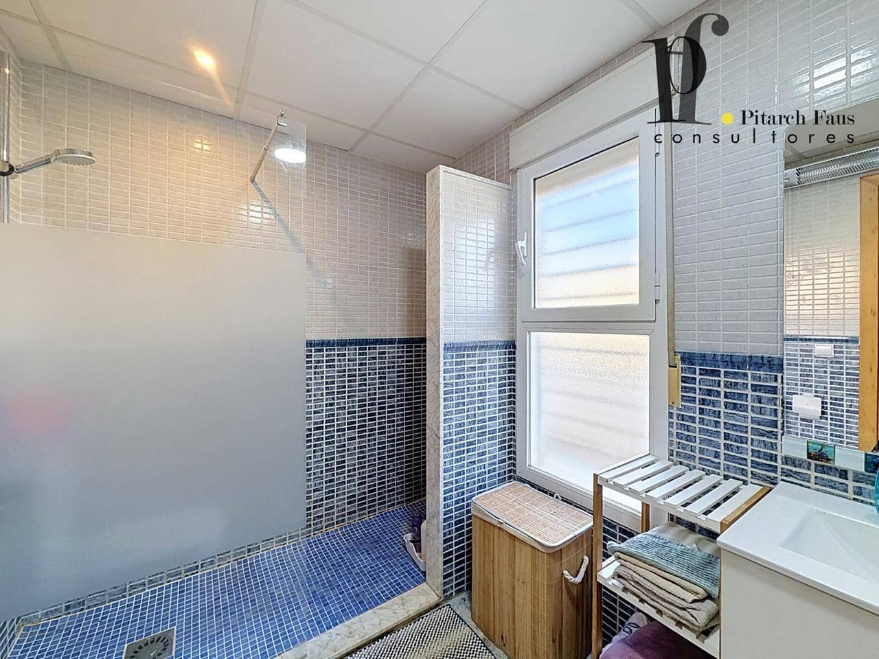 4 soverom Villa til salgs i La Pobla de Vallbona med svømmebasseng - € 390 000 (Ref: 10144942)