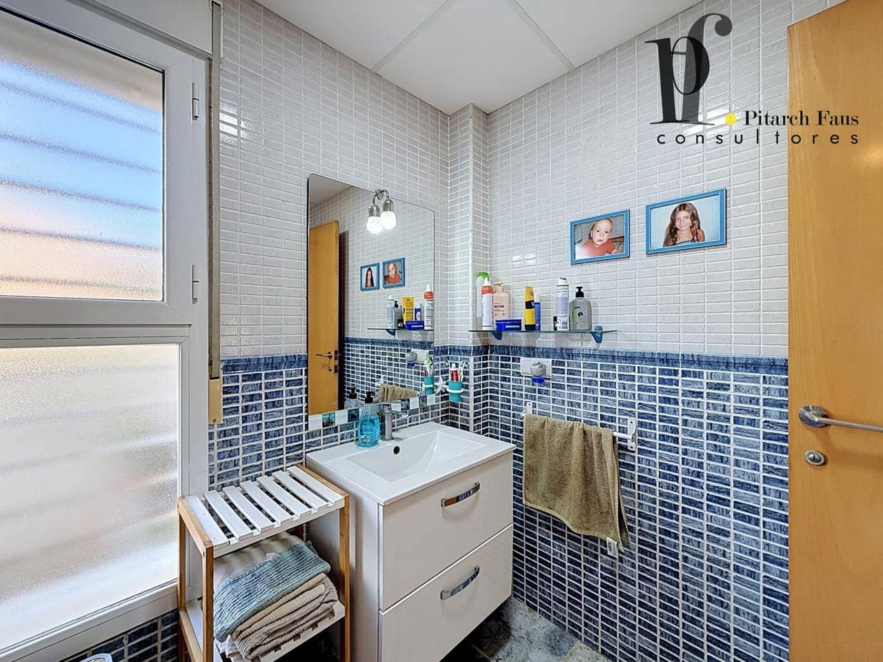 4 soverom Villa til salgs i La Pobla de Vallbona med svømmebasseng - € 390 000 (Ref: 10144942)
