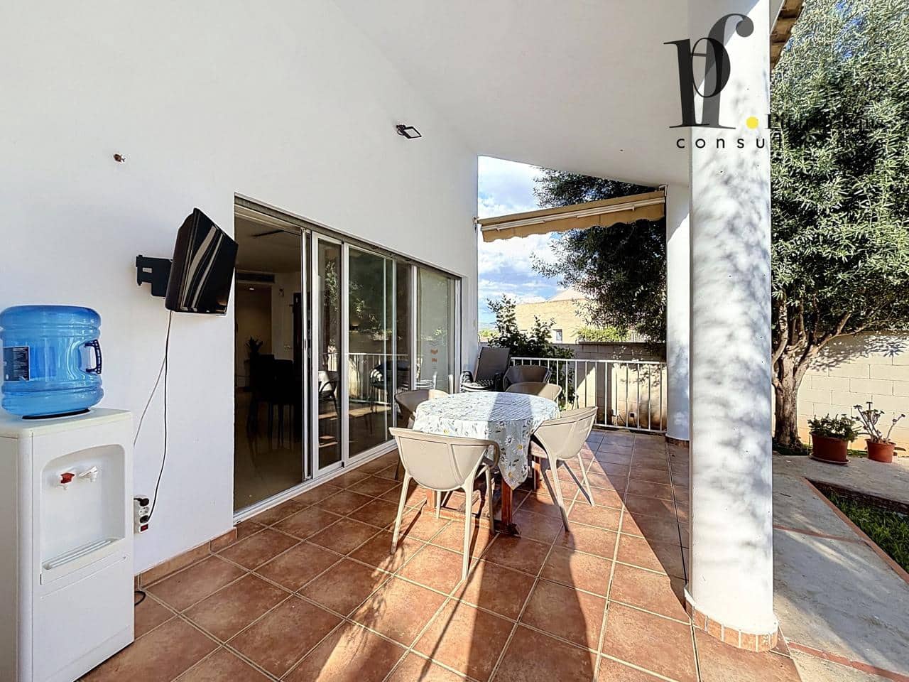 4 soverom Villa til salgs i La Pobla de Vallbona med svømmebasseng - € 390 000 (Ref: 10144942)