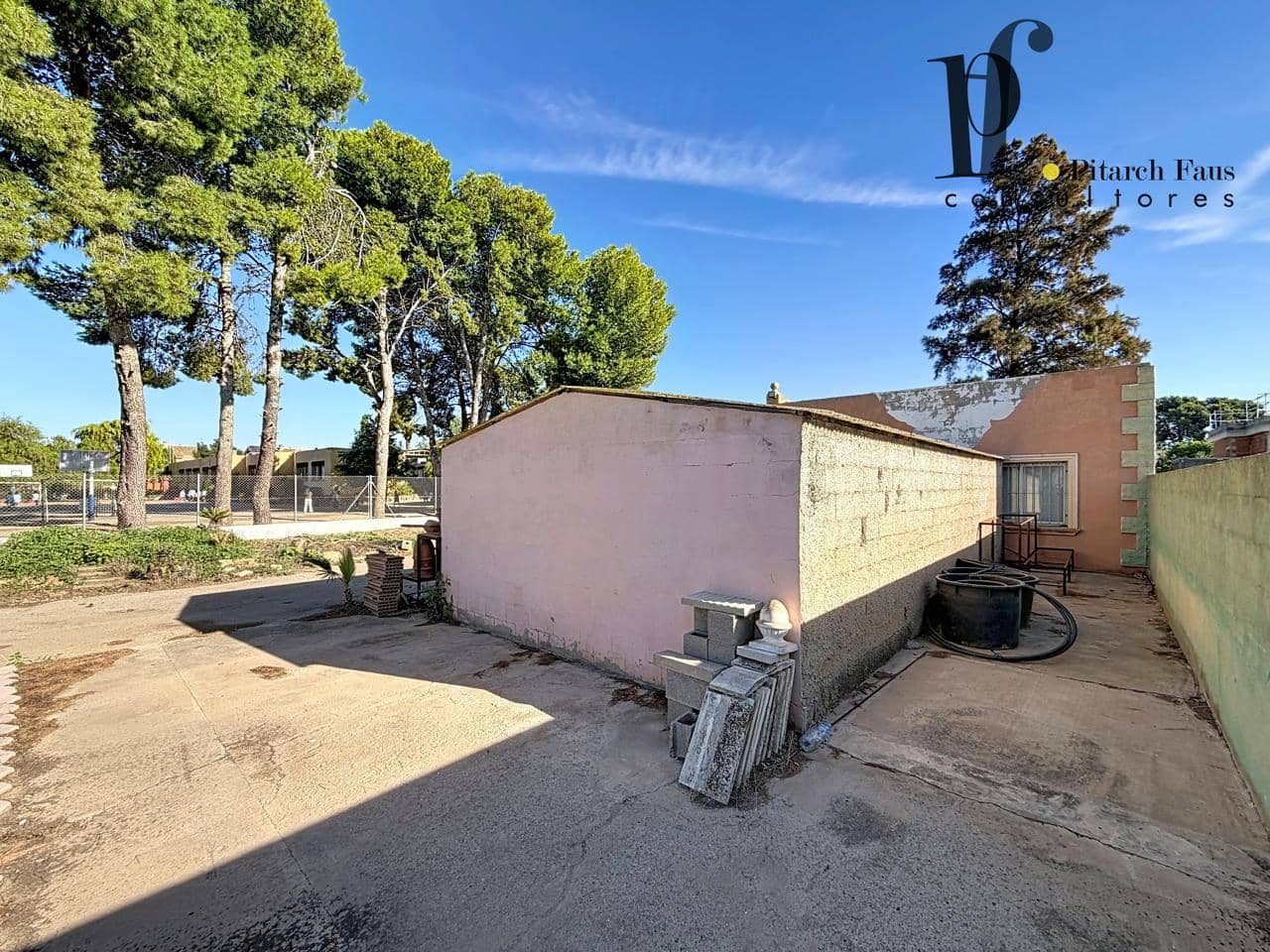 Mark till salu i La Pobla de Vallbona - 150 000 € (Ref: 10183515)