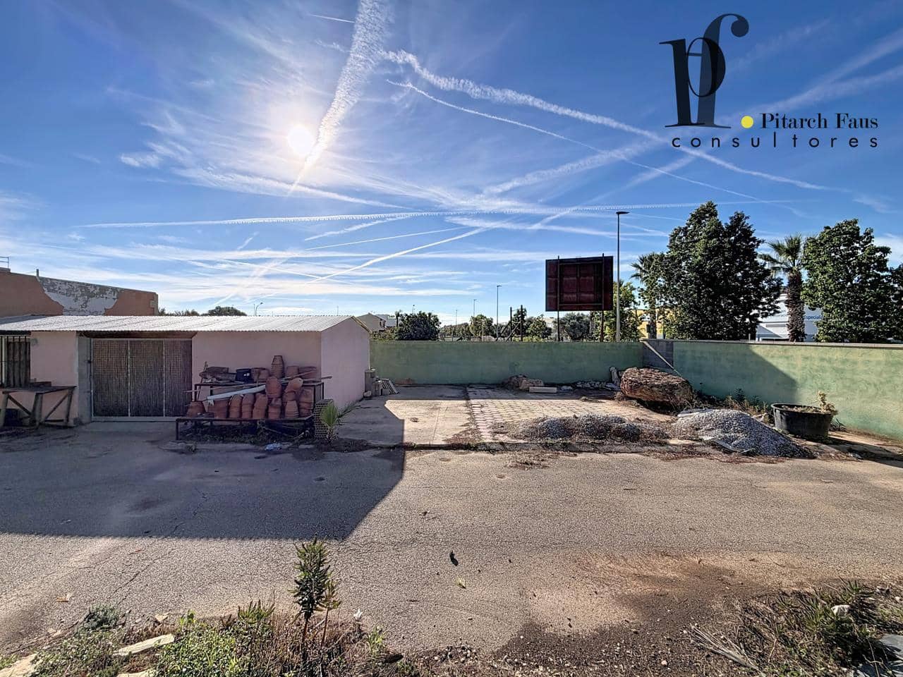 Mark till salu i La Pobla de Vallbona - 150 000 € (Ref: 10183515)