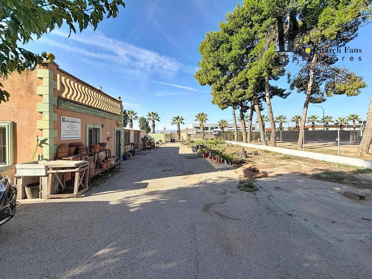 Mark till salu i La Pobla de Vallbona - 150 000 € (Ref: 10183515)