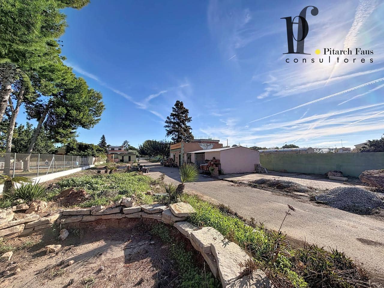 Mark till salu i La Pobla de Vallbona - 150 000 € (Ref: 10183515)