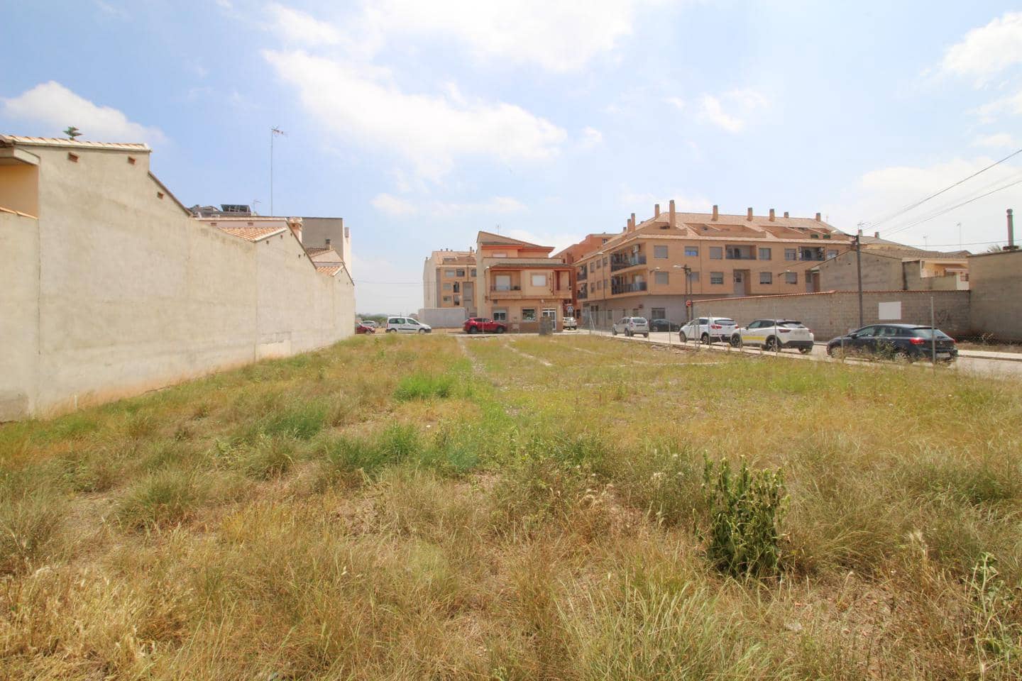 Teren niezagospodarowany na sprzedaż w La Pobla de Vallbona - 130 000 € (Ref: 6062173)