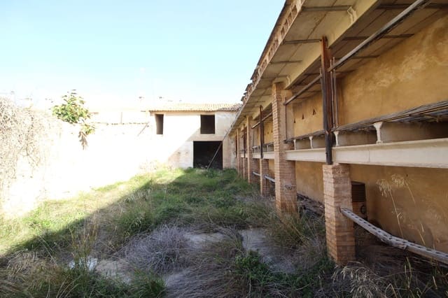 Teren niezagospodarowany na sprzedaż w La Pobla de Vallbona - 108 000 € (Ref: 6332429)