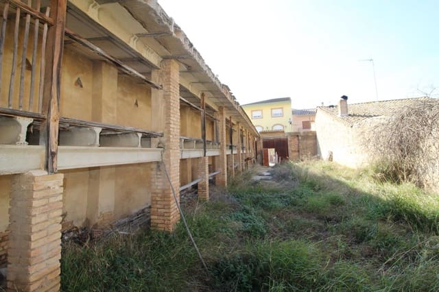 Teren niezagospodarowany na sprzedaż w La Pobla de Vallbona - 108 000 € (Ref: 6332429)