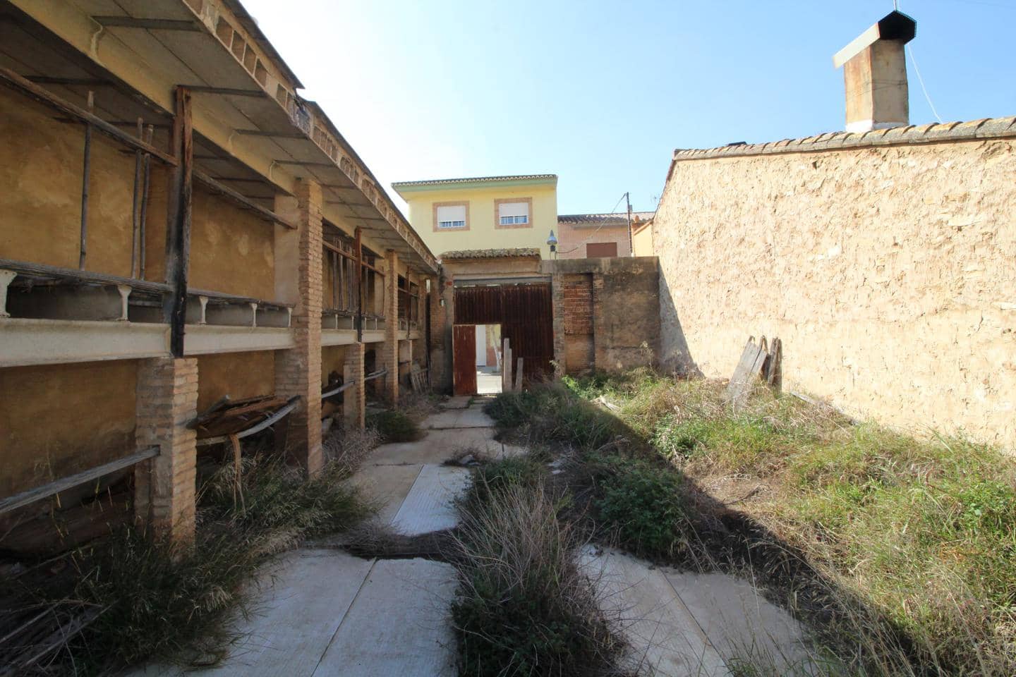 Grunde uden byggetilladelser til salg i La Pobla de Vallbona - € 108.000 (Ref: 6332429)