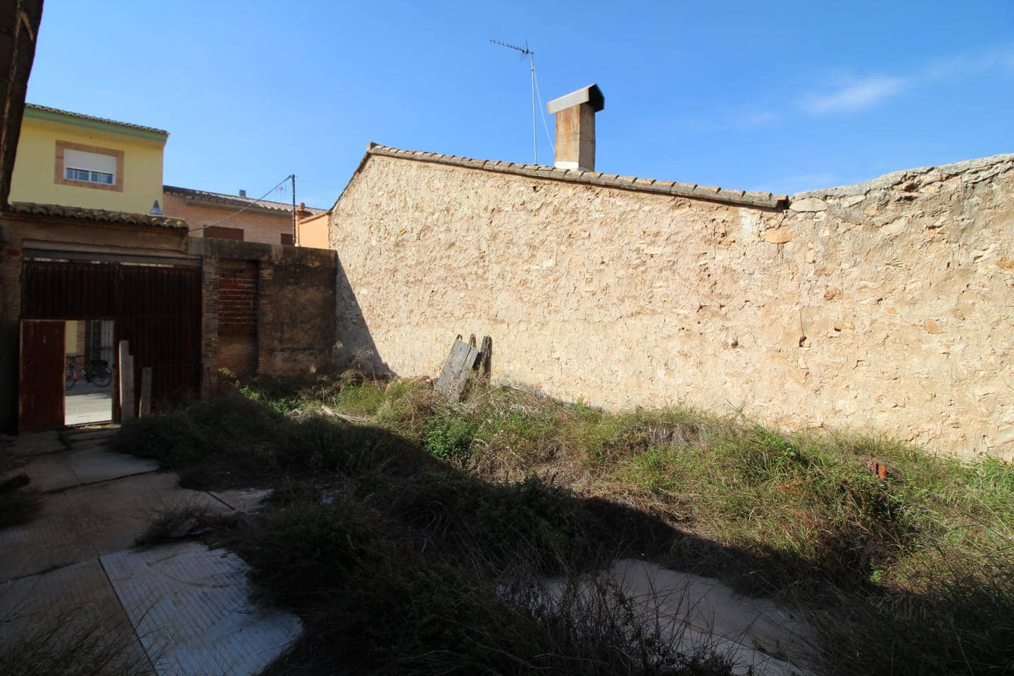 Undeveloped Land for sale in La Pobla de Vallbona - € 135,000 (Ref: 6332429)