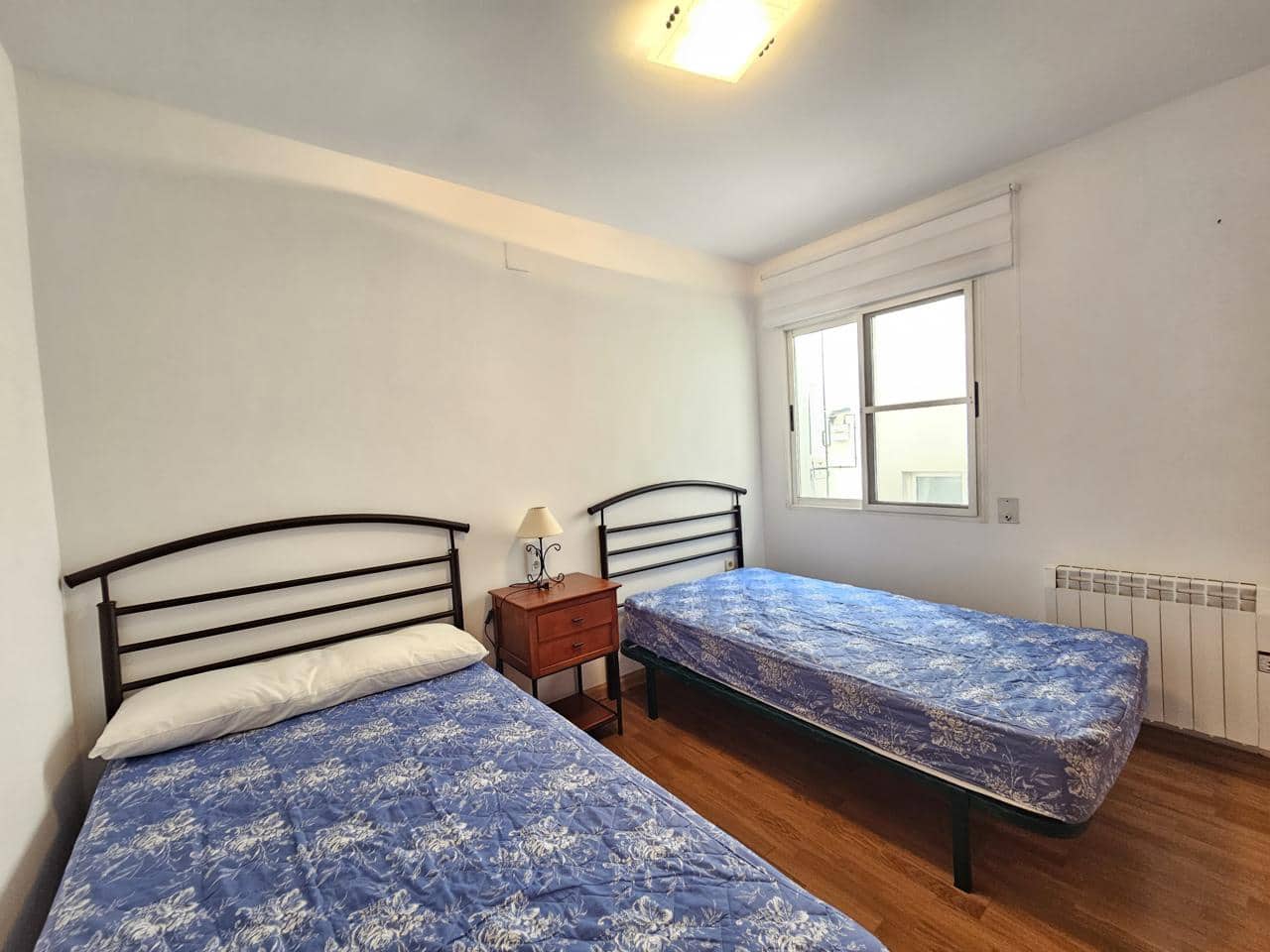 4 quarto Apartamento para arrendar em La Pobla de Vallbona com garagem - 1 200 € (Ref: 6677017)
