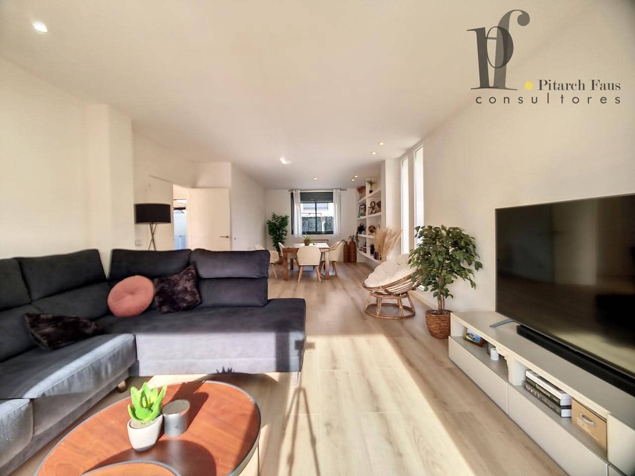 Chalet de 4 habitaciones en La Pobla de Vallbona en alquiler con piscina garaje - 2.600 € (Ref: 7065701)