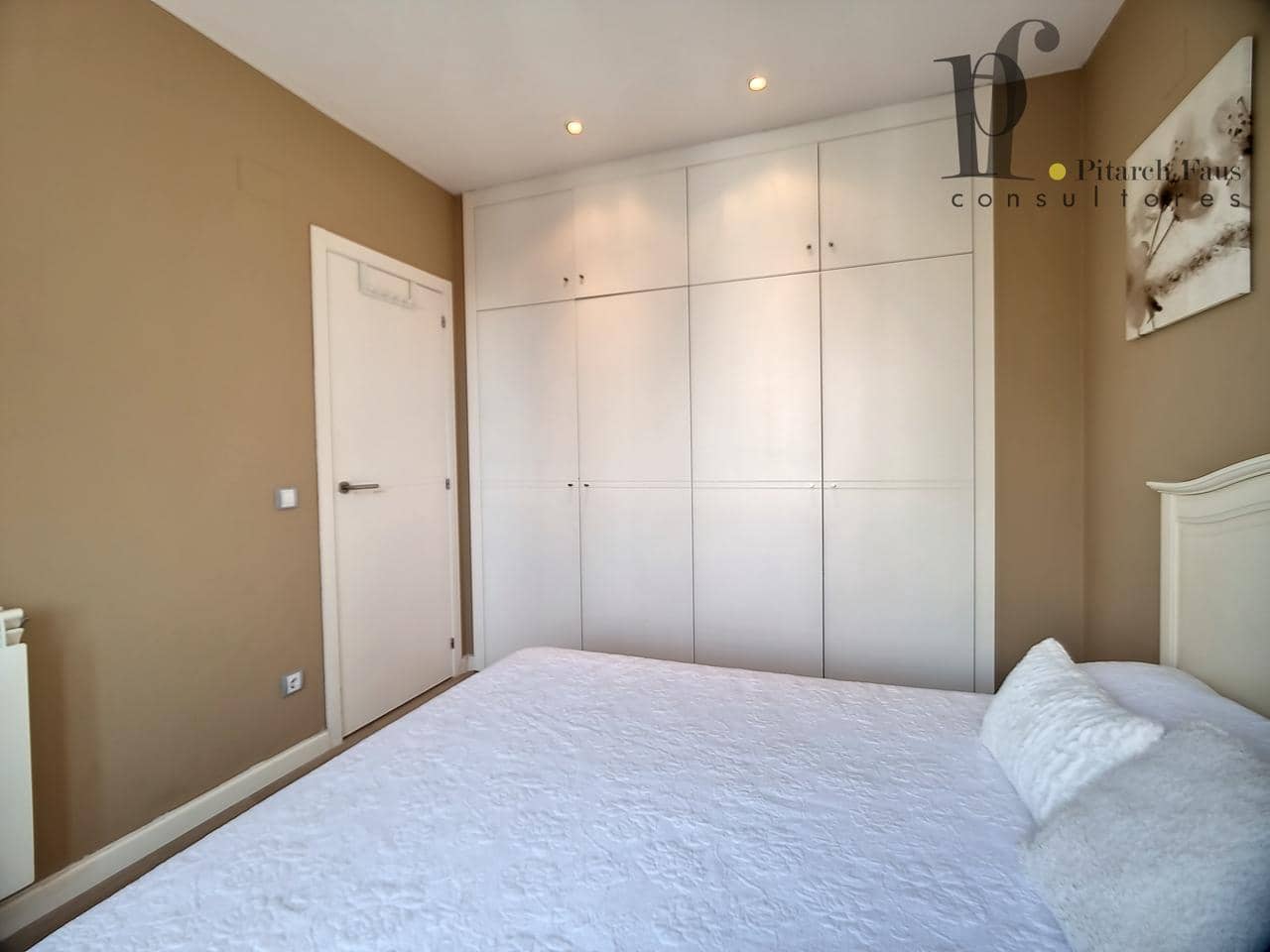 Chalet de 4 habitaciones en La Pobla de Vallbona en alquiler con piscina garaje - 2.600 € (Ref: 7065701)