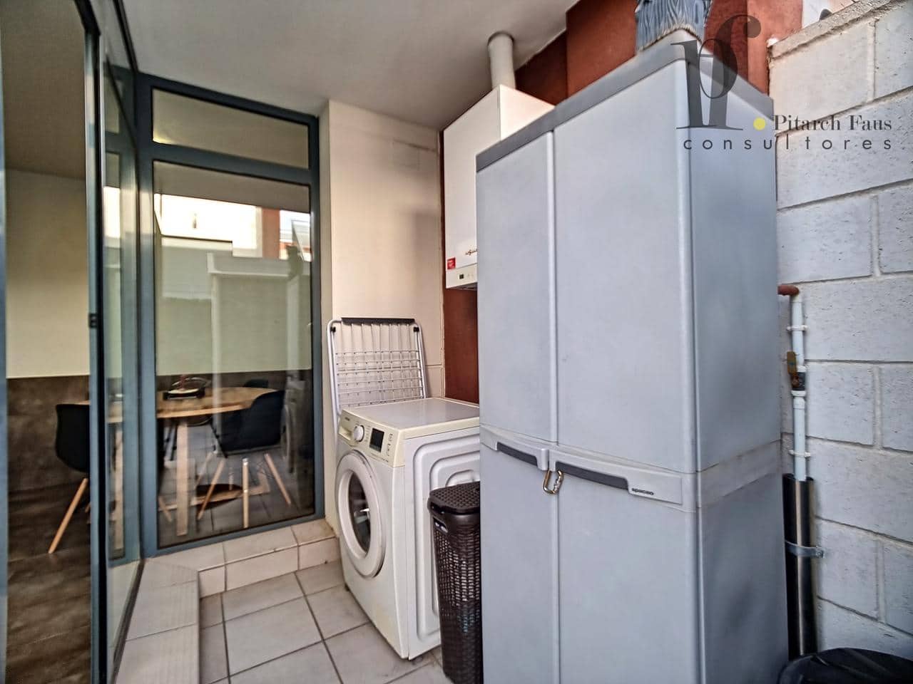 Chalet de 4 habitaciones en La Pobla de Vallbona en alquiler con piscina garaje - 2.600 € (Ref: 7065701)