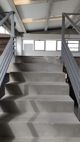 Commerciale da affittare in Fuente del Jarro, Paterna - 2.150 € (Rif: 7592251)