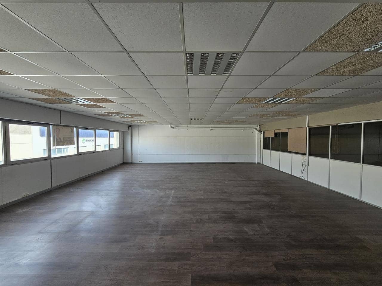 Erhverv til leje i Paterna - € 2.150 (Ref: 7592251)