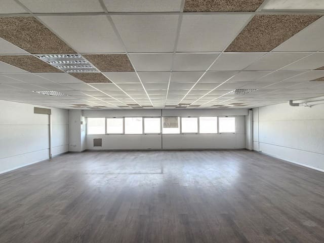 Local Comercial en Fuente del Jarro, Paterna en alquiler - 2.150 € (Ref: 7592251)