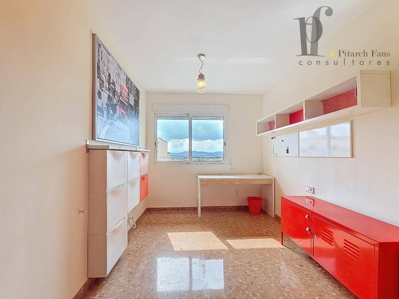 Piso de 3 habitaciones en La Pobla de Vallbona en alquiler - 1.200 € (Ref: 8848650)