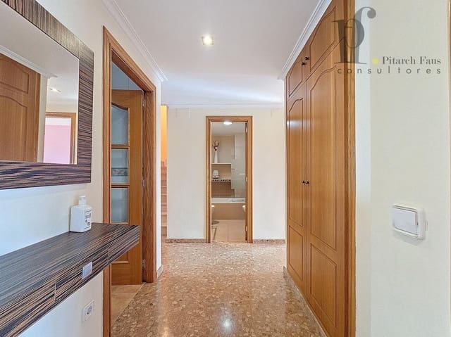 Piso de 3 habitaciones en La Pobla de Vallbona en alquiler - 1.200 € (Ref: 8848650)