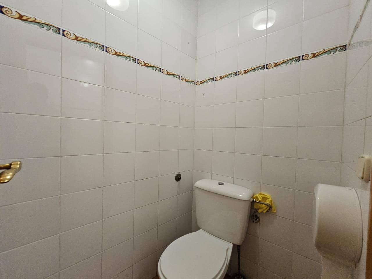 1 sypialnia Biznes na sprzedaż w La Pobla de Vallbona - 100 000 € (Ref: 9006126)