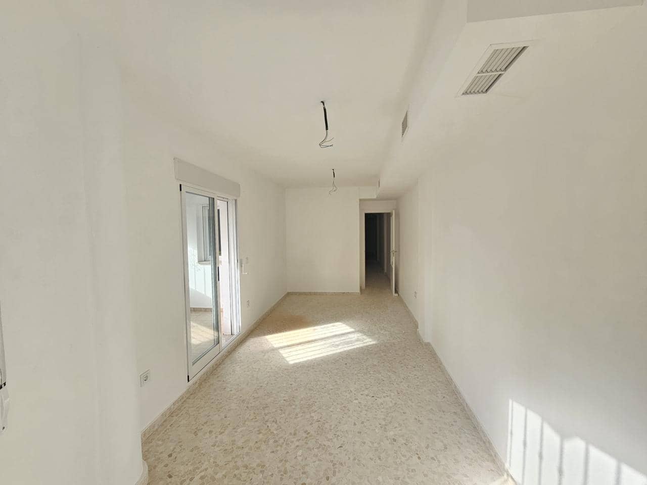 2 bedroom Flat for sale in La Pobla de Vallbona - € 187,000 (Ref: 9053715)