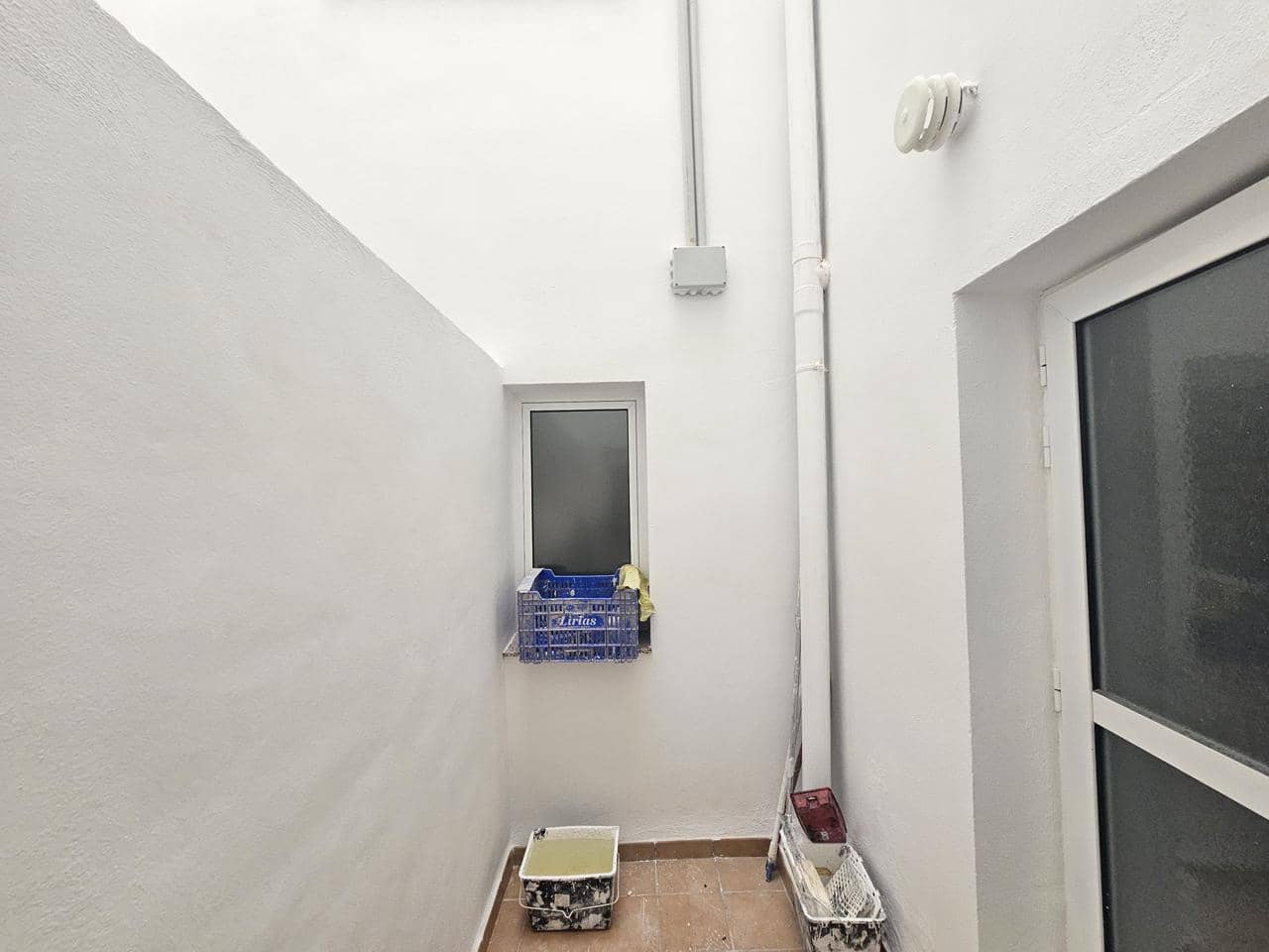 2 bedroom Flat for sale in La Pobla de Vallbona - € 187,000 (Ref: 9053715)