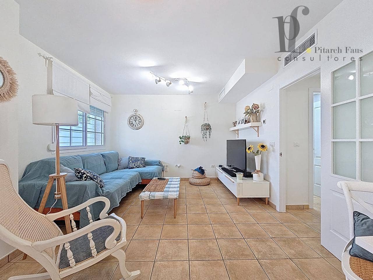 3 soverom Villa til salgs i La Pobla de Vallbona med svømmebasseng - € 315 000 (Ref: 9106979)