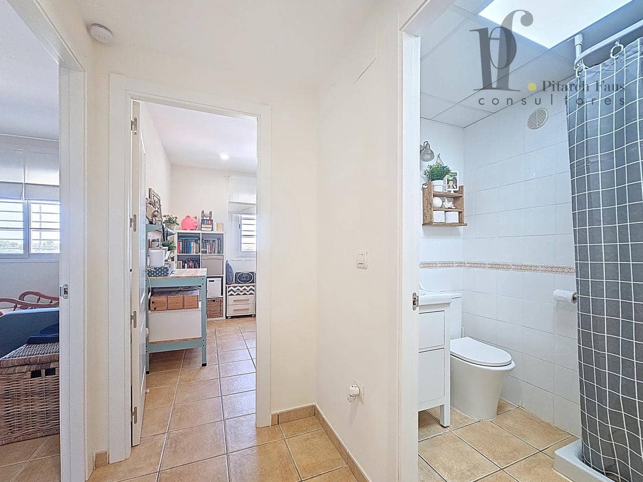 3 soverom Villa til salgs i La Pobla de Vallbona med svømmebasseng - € 315 000 (Ref: 9106979)