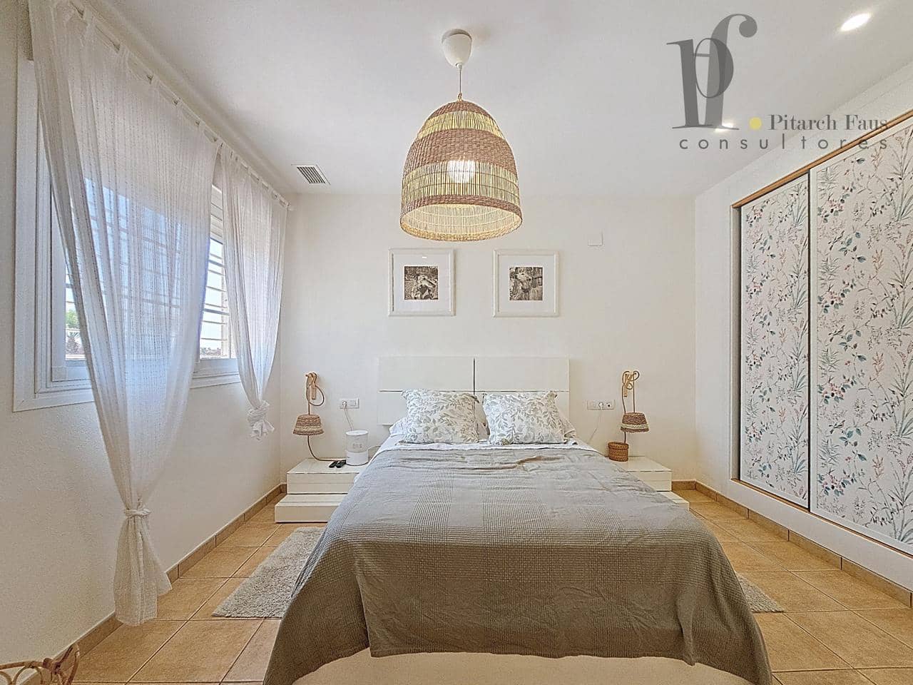 3 soverom Villa til salgs i La Pobla de Vallbona med svømmebasseng - € 315 000 (Ref: 9106979)