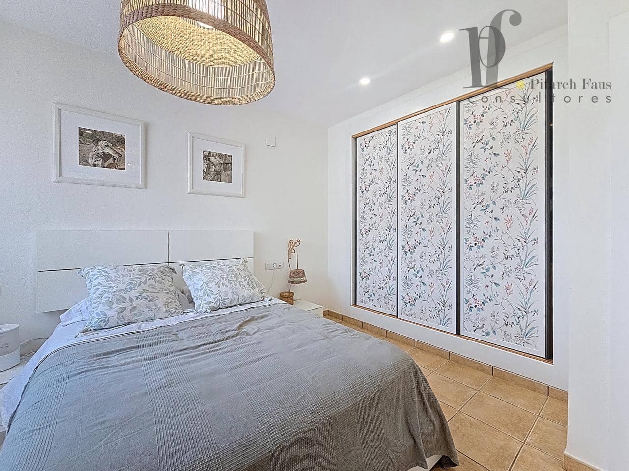 3 soverom Villa til salgs i La Pobla de Vallbona med svømmebasseng - € 315 000 (Ref: 9106979)